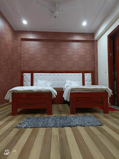 The Nest Inn. Girls  Hostel